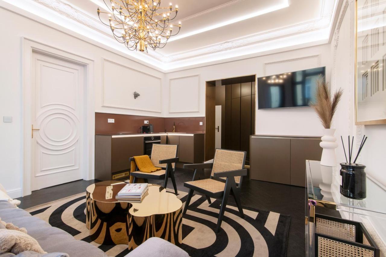 Antique Glam Apartment In Old Town Praha Eksteriør bilde