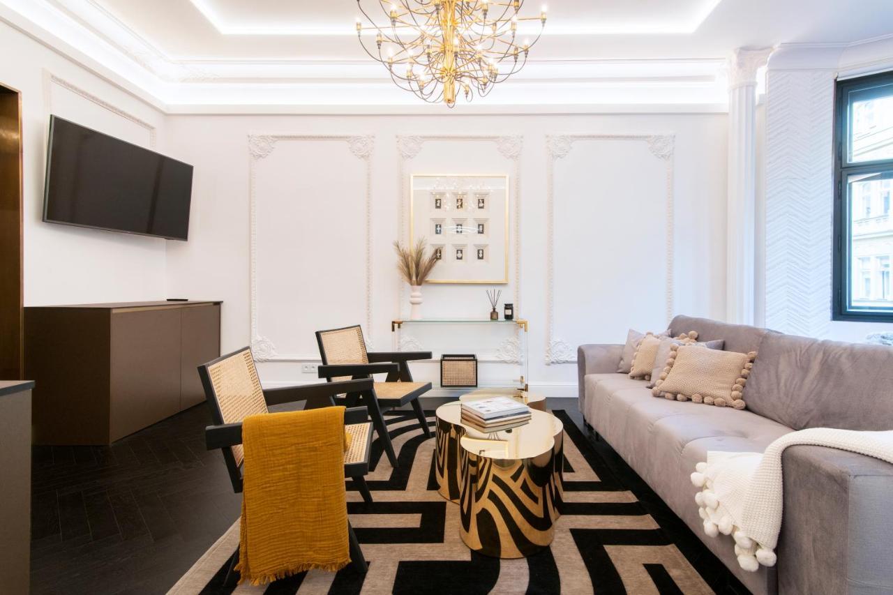 Antique Glam Apartment In Old Town Praha Eksteriør bilde