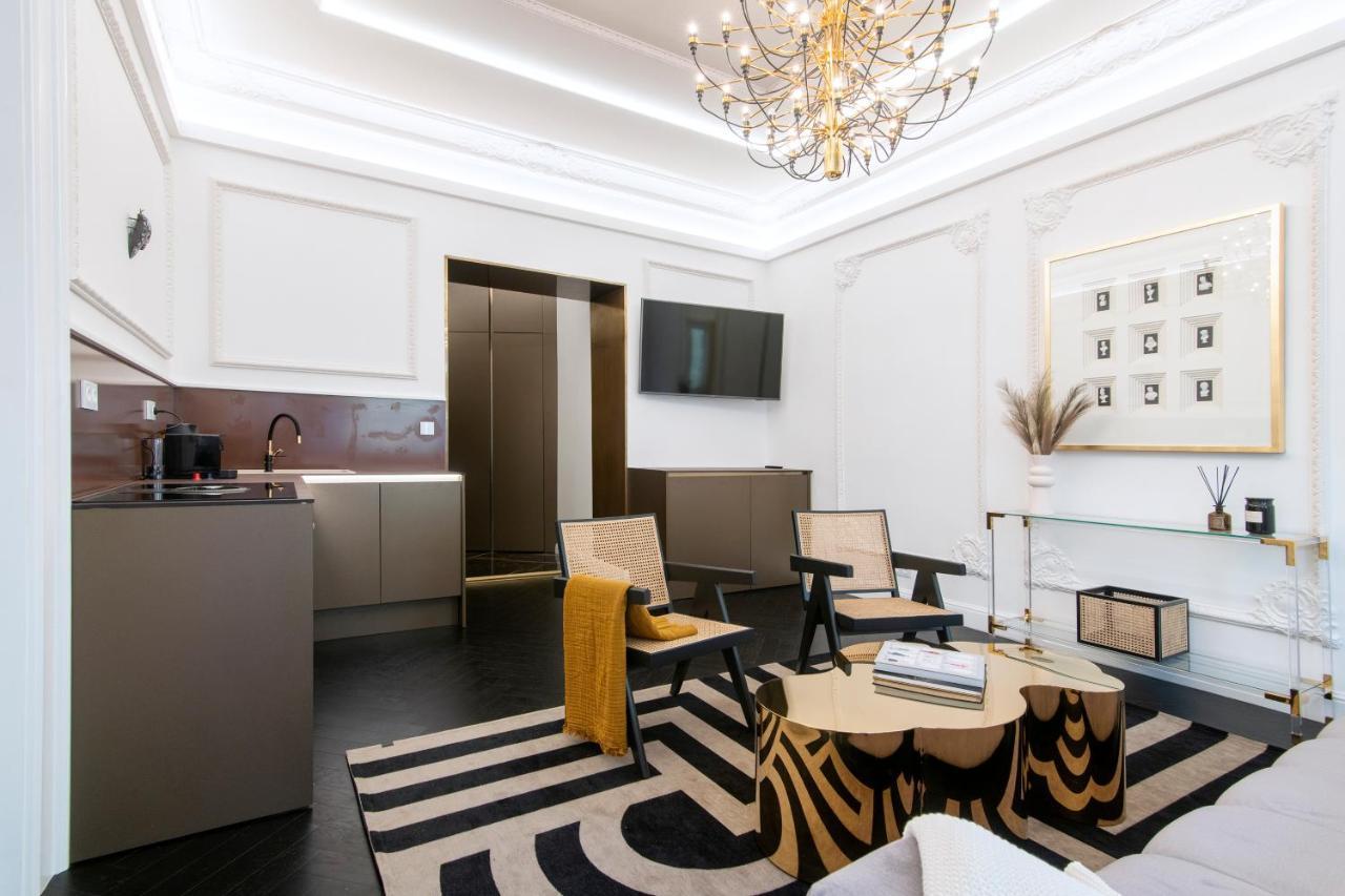 Antique Glam Apartment In Old Town Praha Eksteriør bilde