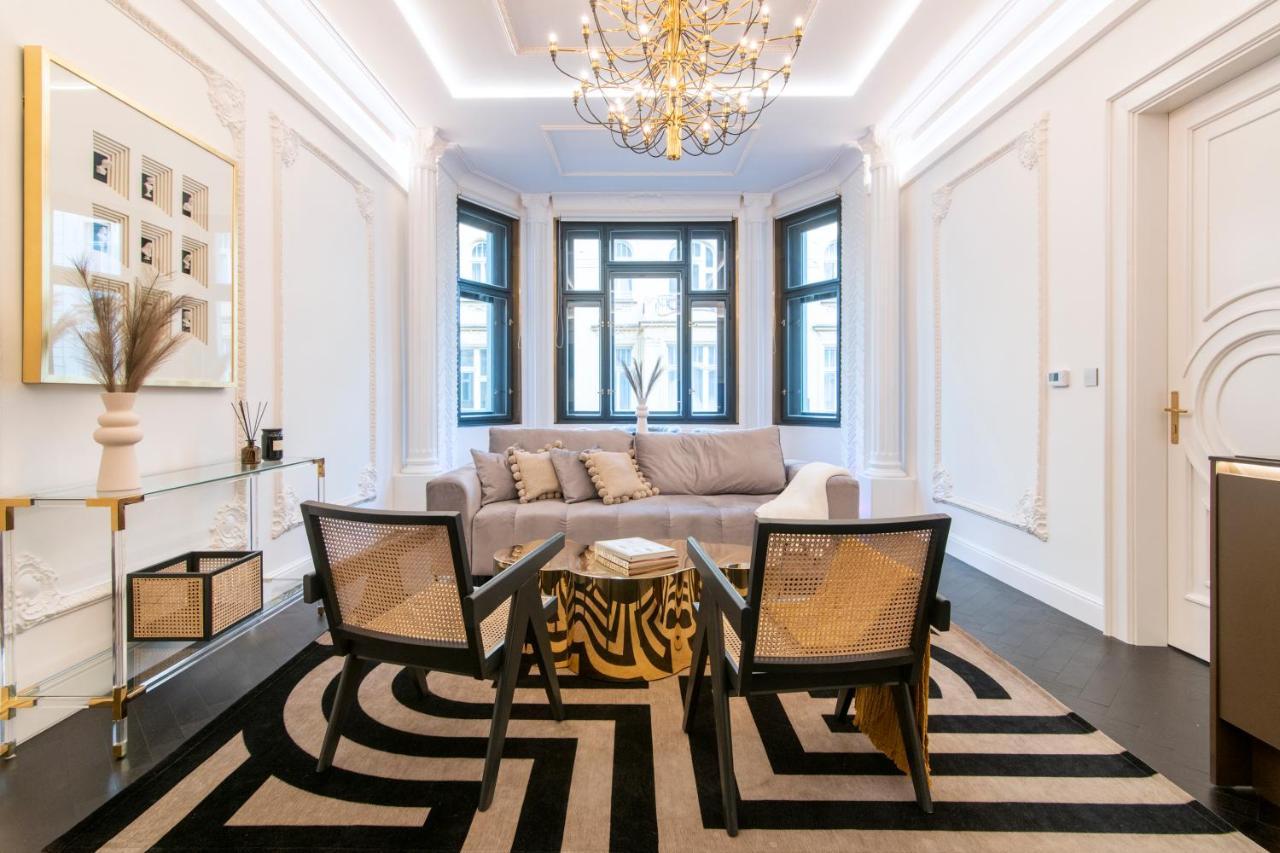 Antique Glam Apartment In Old Town Praha Eksteriør bilde