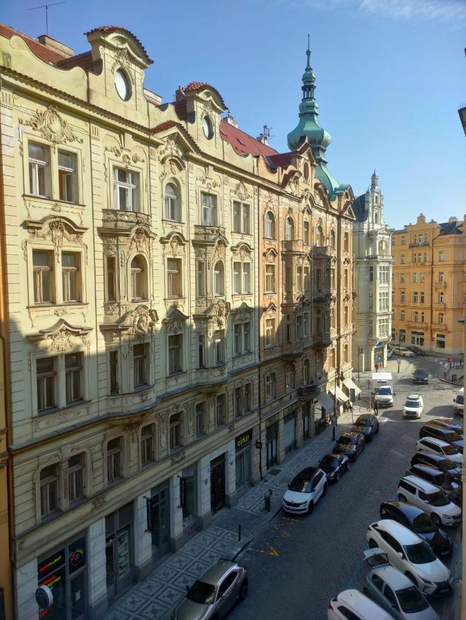 Antique Glam Apartment In Old Town Praha Eksteriør bilde